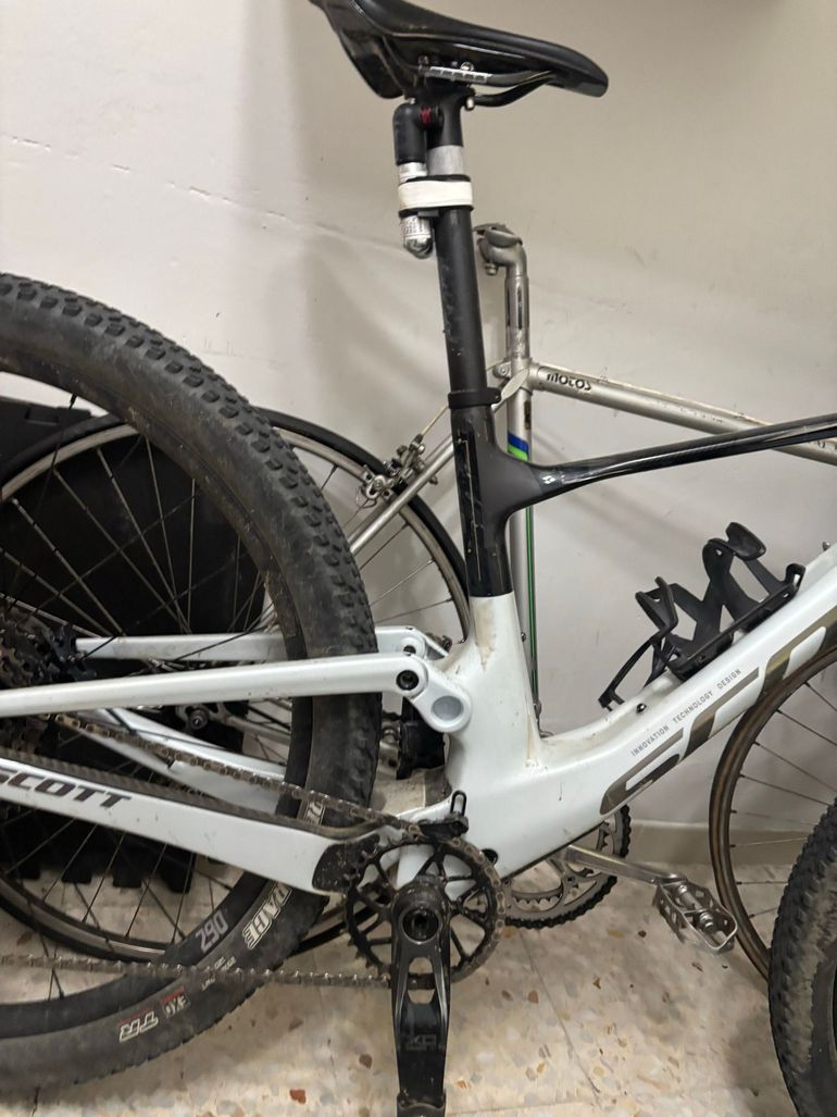 Used Scott Spark RC Team 2025 2025 Mountainbike, White, 29 — image 4 of 4
