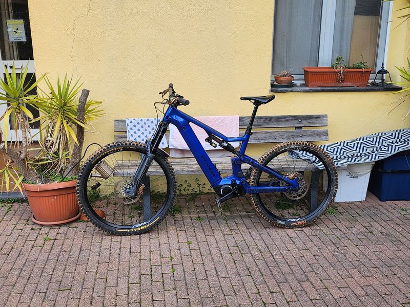 Used Flyer Uproc SRAM GX Eagle AXS 2023 MTB