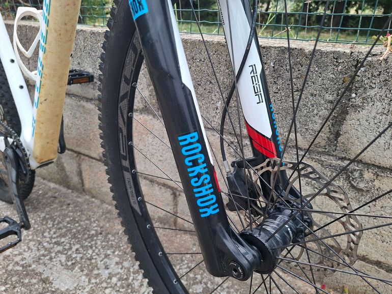 Used Specialized Stumpjumper Comp Carbon 29 2015 2015 Mountainbike — image 7 of 11