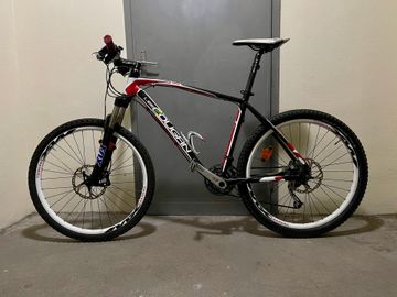 Used Lee Cougan Rampage Shimano Deore XT 2012 Mountainbike, Red — image 2 of 9