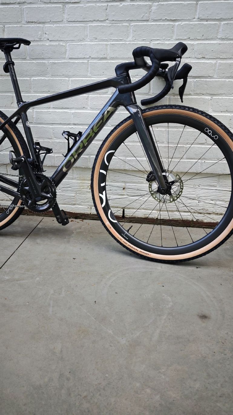 Used Orbea TERRA M20iTEAM 2025 2025 Road & Gravel, Light Gray — image 6 of 7