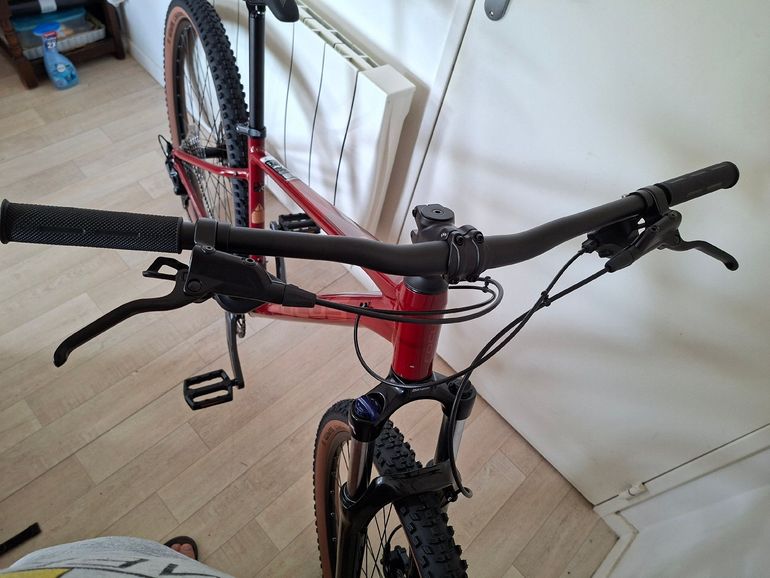 Used Focus Whistler Shimano Deore 2022 Mountainbike — image 11 of 40
