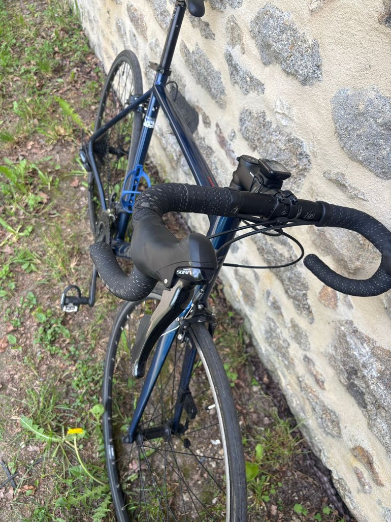 Used Lapierre Sensium 2.0 2022 2022 Road & Gravel, Blue — image 2 of 3
