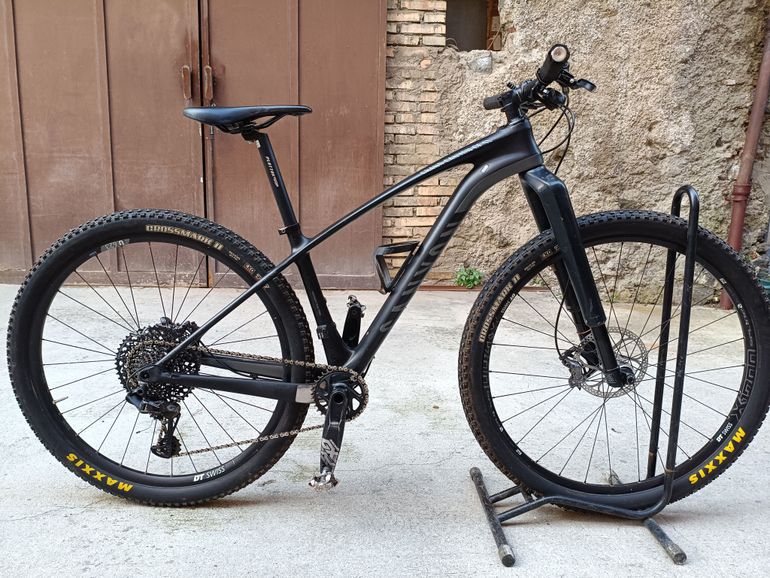 Used Canyon Grand Canyon CF SL 2018 Mountainbike — image 1 of 11