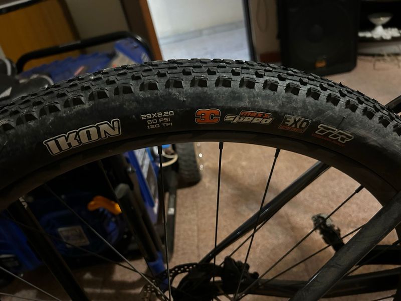 Gebrauchtes Orbea ALMA M50 2022 2022 Mountainbike, Hellgrau, 29 — Bild 4 von 13
