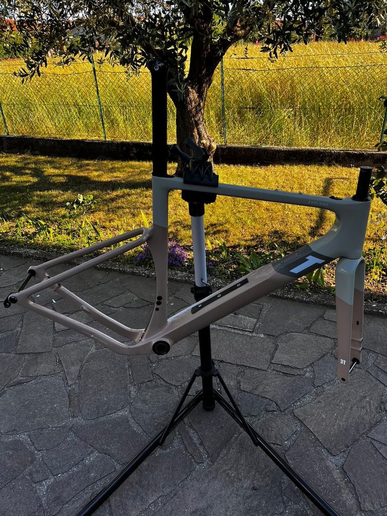 Used 3T Exploro MAX EAGLE AXS 1X 2021 Frameset 2021 Road & Gravel, Green — image 9 of 11