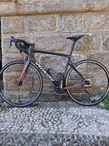 Used Specialized Tarmac Shimano Ultegra 2019 Road & Gravel — image 2 of 11