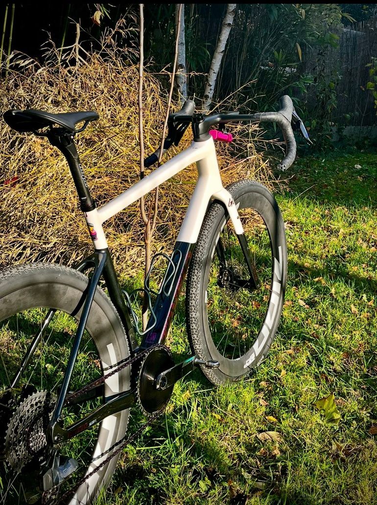 Used tavelo Tavelo Custom Frameset 2025 Road & Gravel, White — image 3 of 4