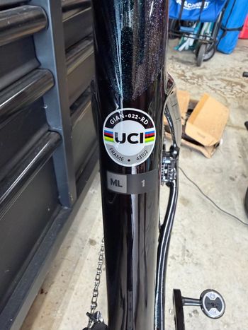 Used Giant Defy Advanced 1 2022 2022 Road & Gravel, Black — image 2 of 10