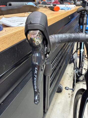 Used Giant Defy Advanced 1 2022 2022 Road & Gravel, Black — image 4 of 10
