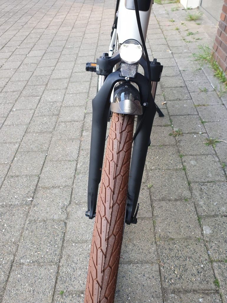 Used Batavus Batavus Altura 2026 Urban, Red — image 3 of 9