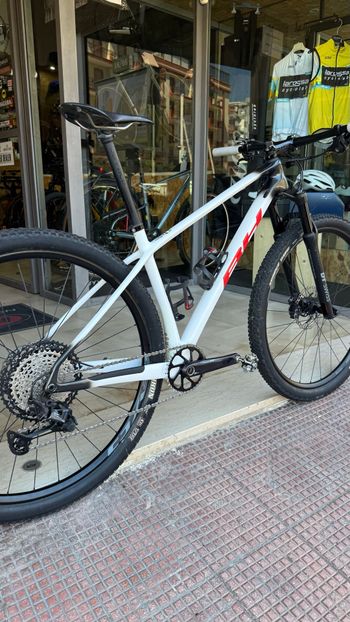 Used BH ULTIMATE RC 7.7 2022 2022 MTB