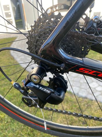 Used Scott Addict Shimano 105 2022 Route & Gravel