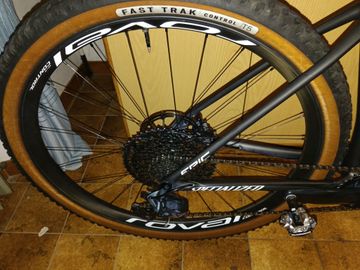 Used Specialized Epic Hardtail Expert 2022 2022 Mountainbike, Black, 29 — image 3 of 6