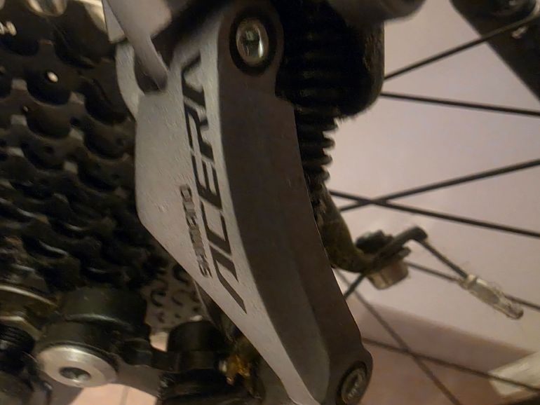 Used Giant Roam Shimano Acera 2021 Mountainbike, Light Gray — image 23 of 26