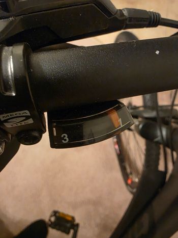 Used Giant Roam Shimano Acera 2021 Mountainbike, Light Gray — image 4 of 26