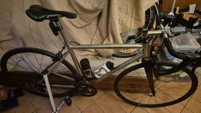 Used Legend IL 58 2024 Road & Gravel