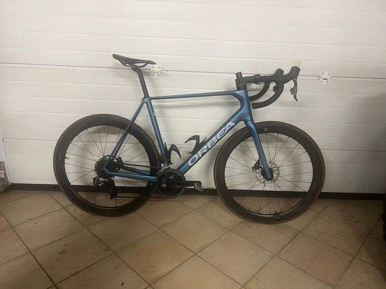 Used Orbea ORCA M31eTEAM 2024 2024 Road & Gravel, Azul — image 2 of 9