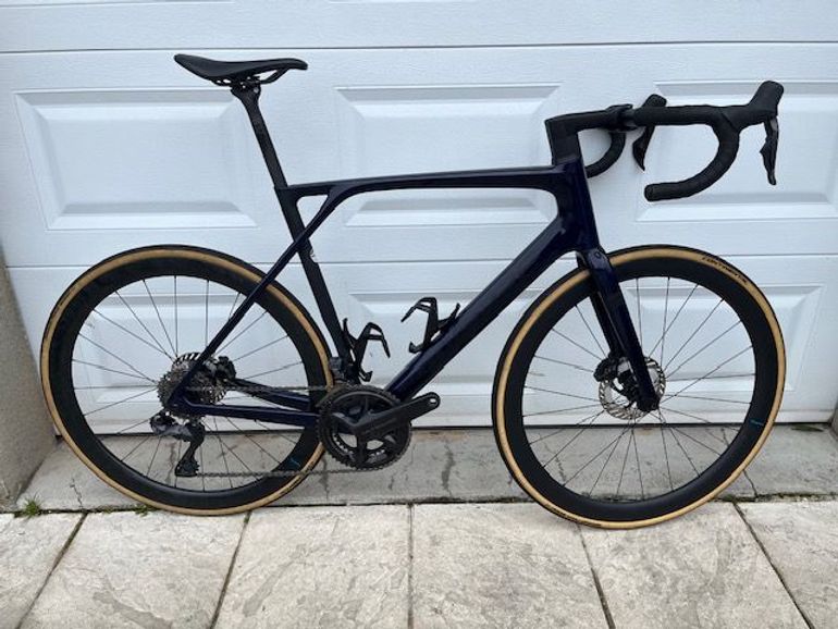 Used Lapierre Xelius SL 8.0 2024 2024 Road & Gravel, Blue — image 1 of 6