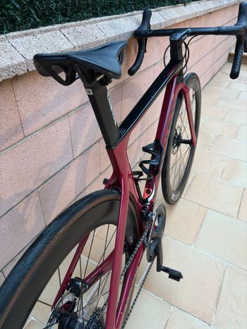 Used Canyon Aeroad CF SL 8 2023 2023 Road & Gravel — image 4 of 8