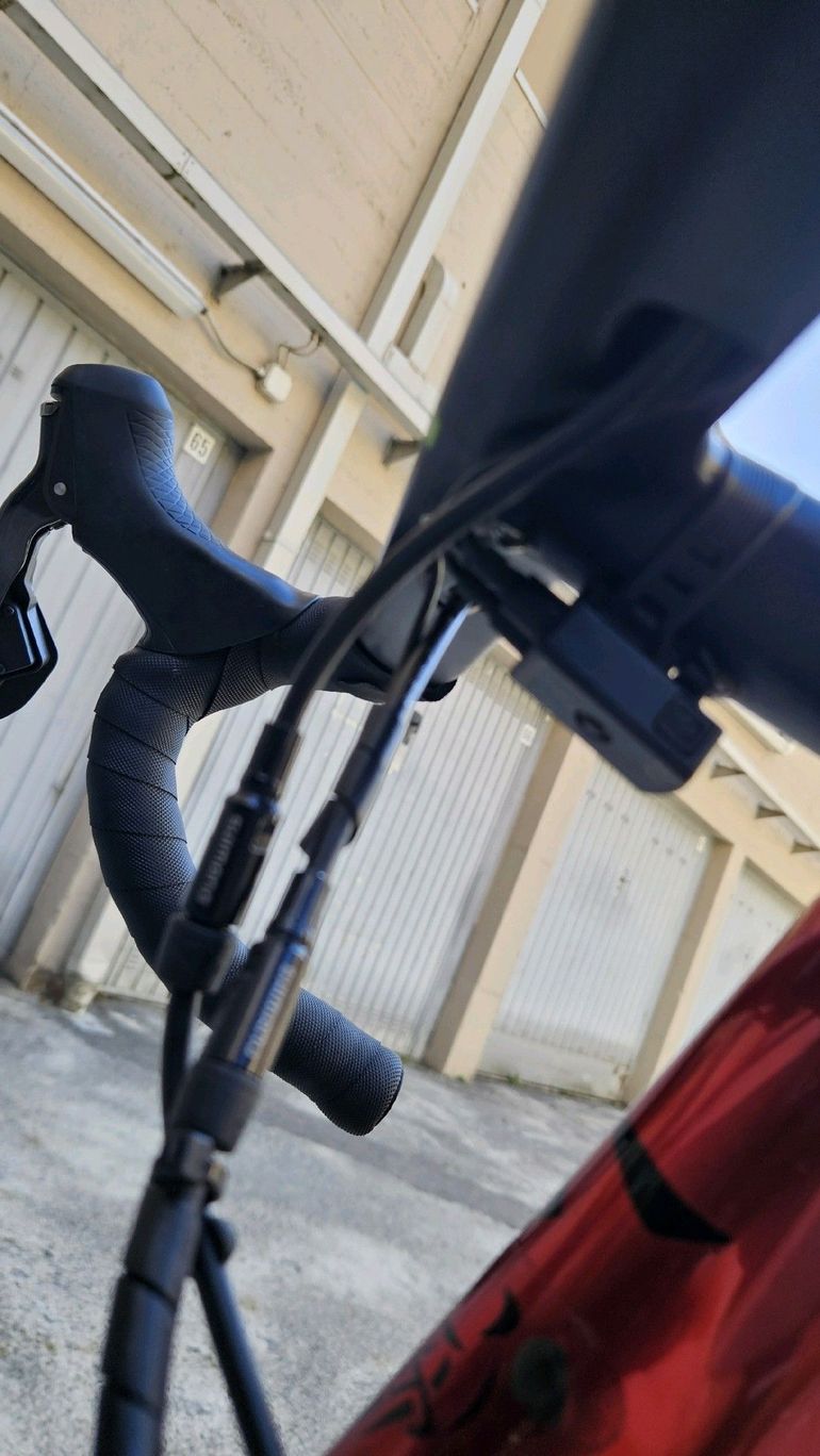 Used Carrera Erakle Shimano Ultegra Di2 2019 Road & Gravel, Red — image 28 of 30