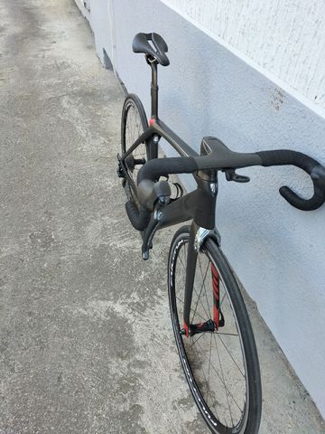 Used Trek Madone 9.5 2017 2017 Road & Gravel, Black — image 4 of 4