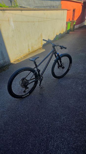 Used Commencal META HT AM RACE 2022 2022 Mountainbike — image 4 of 12