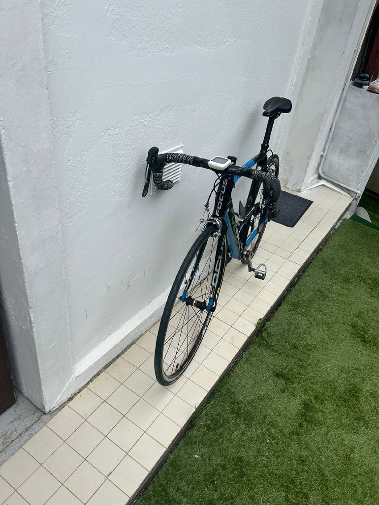 Used Focus Izalco Campagnolo Athena 2015 Road & Gravel, Black — image 4 of 4