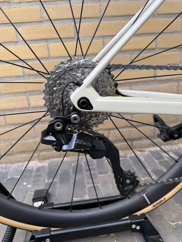 Gebrauchtes BMC Roadmachine Shimano 105 Di2 2023 Road & Gravel, Weiß — Bild 3 von 10