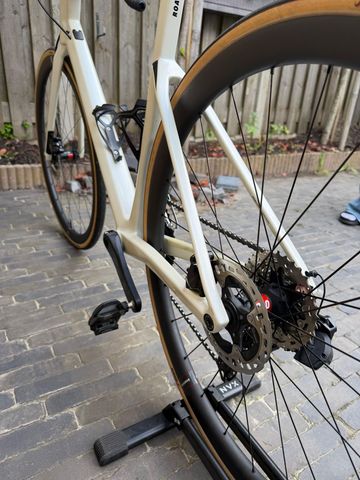 Gebrauchtes BMC Roadmachine Shimano 105 Di2 2023 Road & Gravel, Weiß — Bild 5 von 10