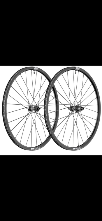 BMC Roadmachine Shimano 105 Di2 2023 Road & Gravel usato, Bianco — immagine 10 di 10