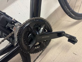 Used Wilier Wilier Filante SL DISC 105 Di2 Synthium 2025 Road & Gravel, Black — image 38 of 56