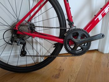 Used Trek Domane AL 4 Gen 4 2025 2025 Road & Gravel, Red — image 3 of 6