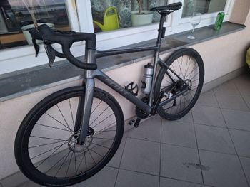 Used Scott Addict 30 2025 2025 Road & Gravel — image 4 of 6