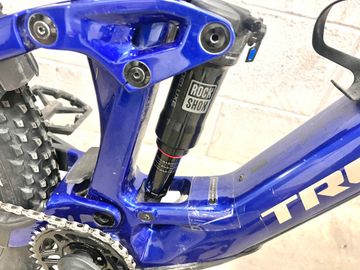 Brugt Trek Fuel EXe Shimano Deore XT 2024 Mountainbike — billede 4 af 8