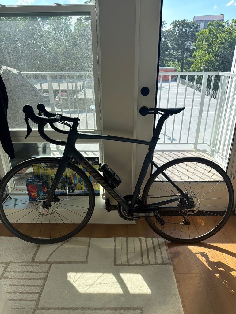 Used Specialized Allez Sprint Comp 2025 2025 Road & Gravel, Light Gray — image 1 of 3