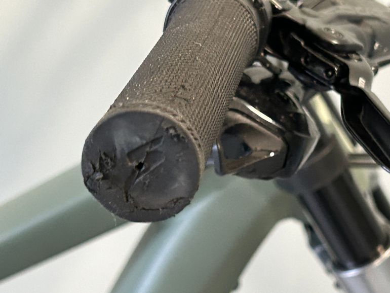 Used Specialized Turbo Kenevo Expert 2021 2021 Mountainbike, Green, 27.5 (650B) — image 8 of 14