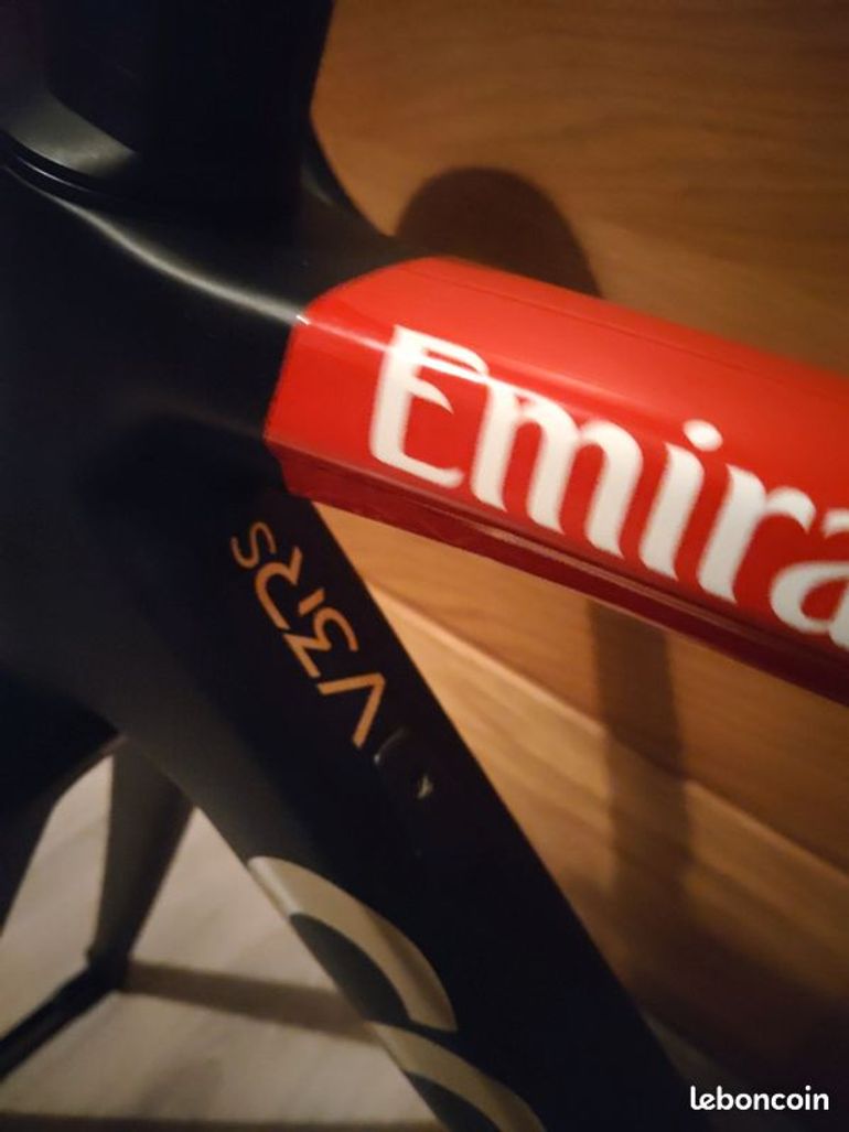 Used Colnago Colnago V3rs UAE Frameset 2022 Road & Gravel — image 2 of 10