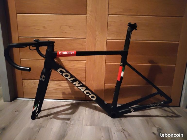 Used Colnago Colnago V3rs UAE Frameset 2022 Road & Gravel — image 1 of 10