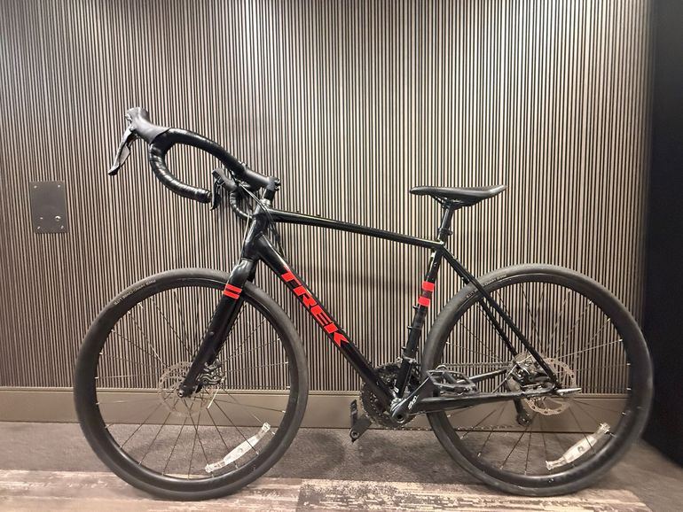 Used Trek Checkpoint AL 3 2019 2019 Road & Gravel, Black — image 2 of 6