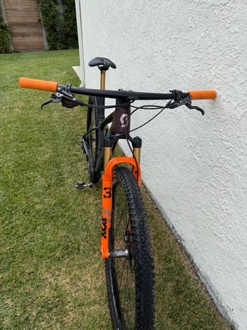 Used Scott Scale Shimano XTR 2024 Mountainbike, Red — image 2 of 5