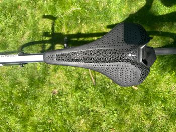 Used Canyon Ultimate CF SLX 8 Disc eTap 2021 2021 Road & Gravel, White — image 4 of 5