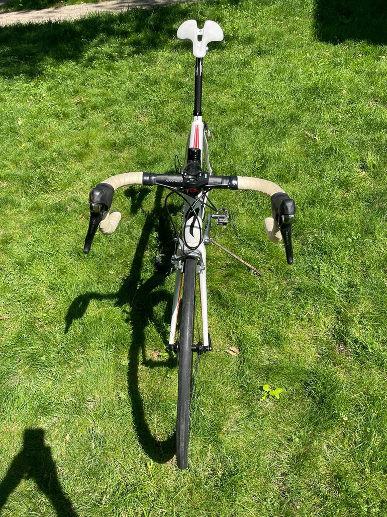 Used Specialized Tarmac Shimano Ultegra 2011 Road & Gravel, White — image 6 of 6