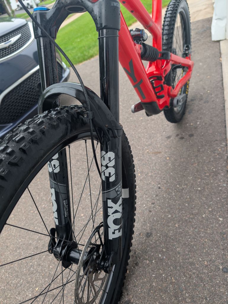 Used YT Industries Capra Sram Eagle Transmission GX 2023 Mountainbike, Red — image 11 of 17