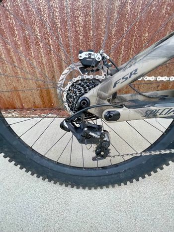 Used Specialized Demo Race 2025 2025 Mountainbike, Light Gray, 29, 27.5 — image 4 of 4