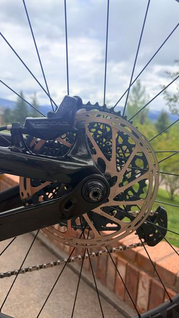 Used Trek Remedy 9.8 2021 2021 Mountainbike, Green, 27.5 — image 5 of 12