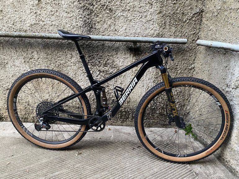 Used Berria MAKO BR LTD AV24 2023 2023 Mountainbike, Schwarz, 29 — image 11 of 15