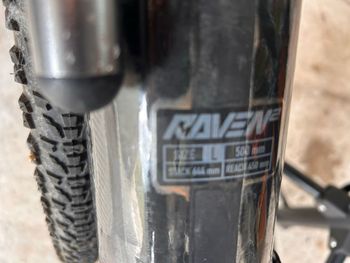 Used Focus Raven Shimano 105 2018 Road & Gravel, Black — image 5 of 8