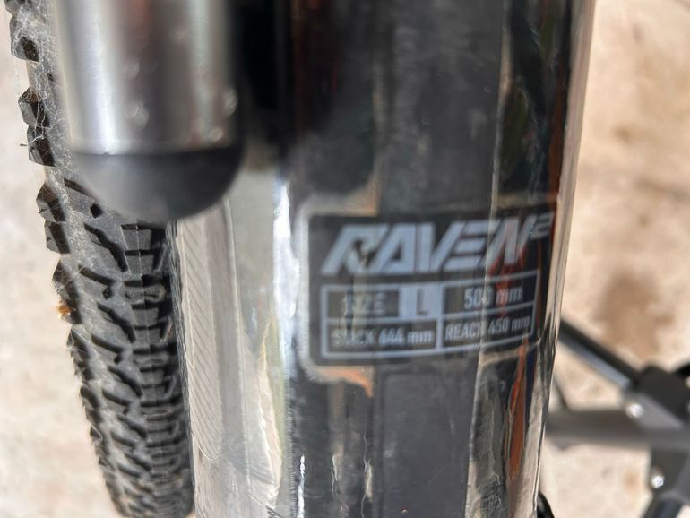 Used Focus Raven Shimano 105 2018 Road & Gravel, Black — image 5 of 8