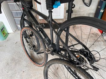 Used Focus Raven Shimano 105 2018 Road & Gravel, Black — image 2 of 8